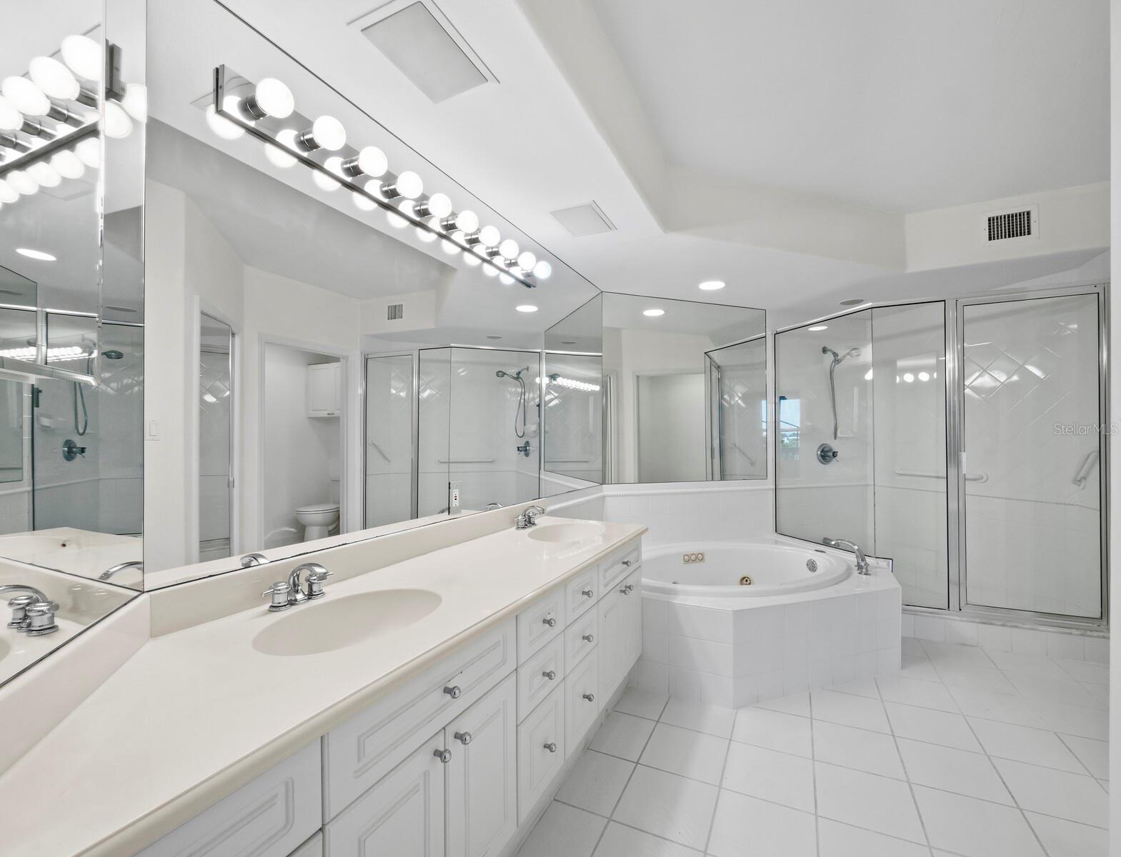 EAGLES POINT AT THE LANDINGS 2 - Residential