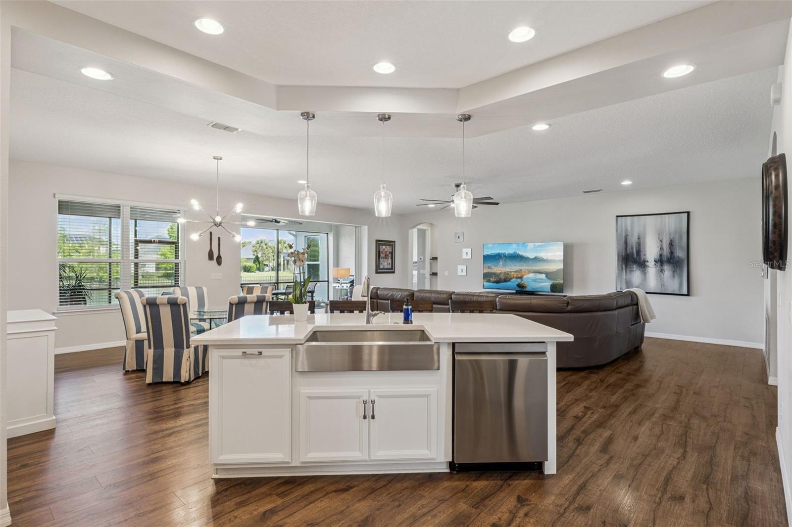 RETREAT AT LAKE CHARM - Residential