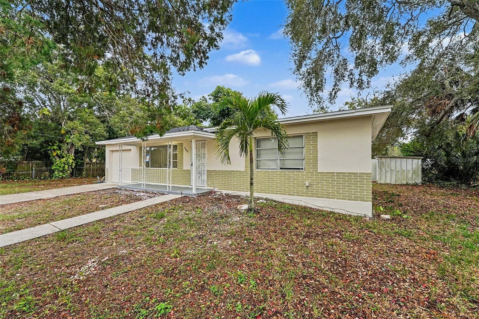 2560 QUEENSBORO AVENUE S