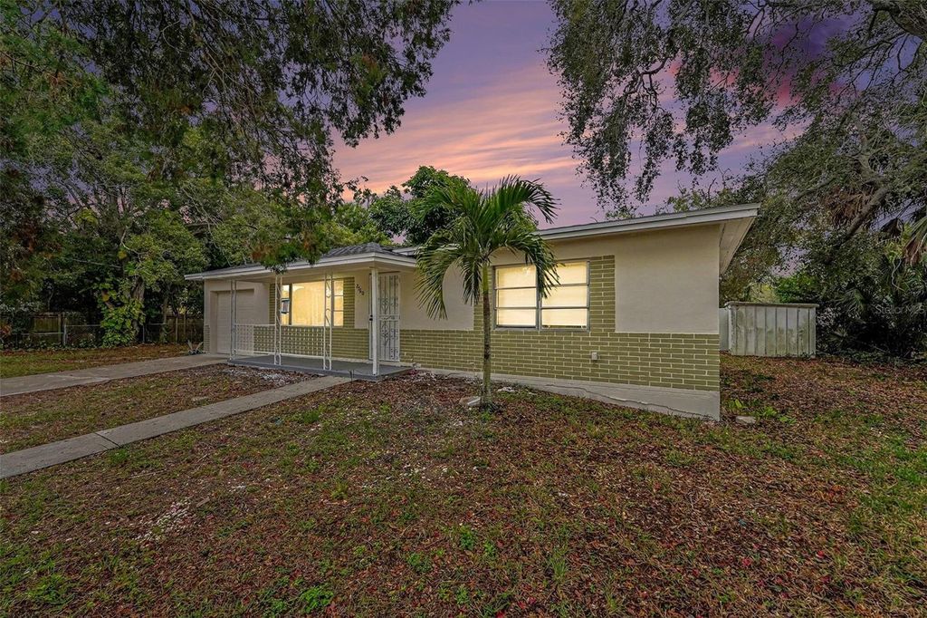 Photo of 2560 Queensboro Avenue S, St Petersburg, FL 33712 (MLS # TB8465499)