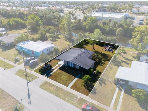 A home in PORT CHARLOTTE