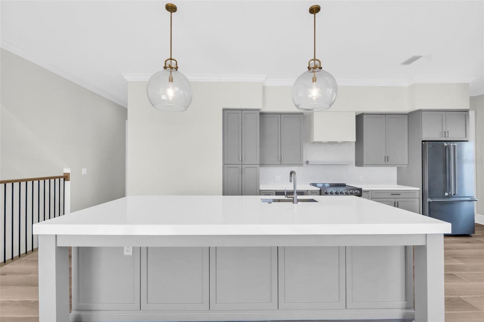 187 145TH AVENUE E 4