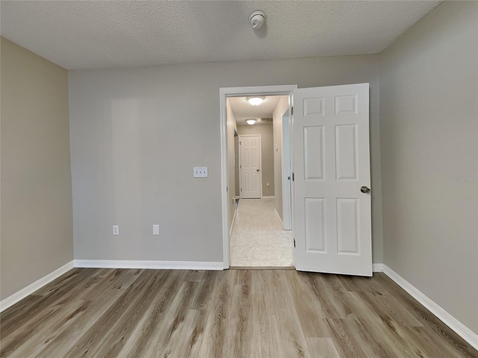 DEVONSHIRE MANOR - Residential Lease