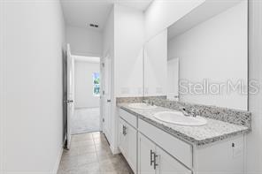 THE TOWNHOMES AT WESTVIEW - Residential Lease