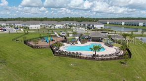 THE TOWNHOMES AT WESTVIEW - Residential Lease