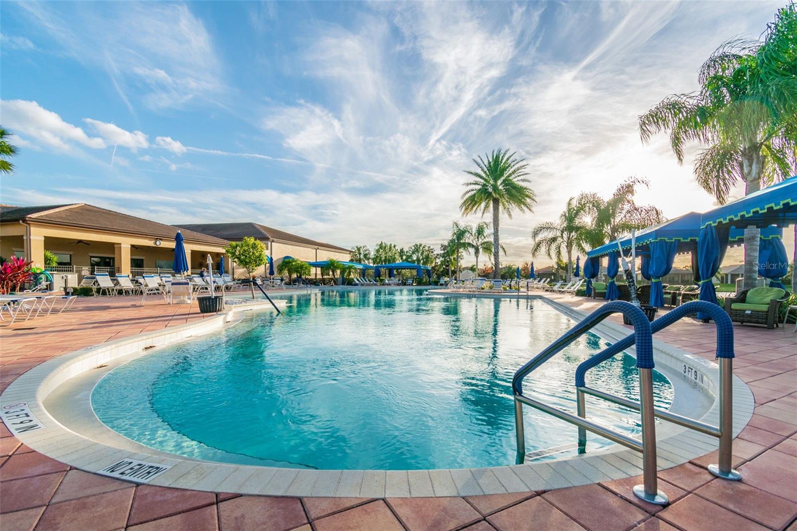 VALENCIA LAKES TR P - Residential