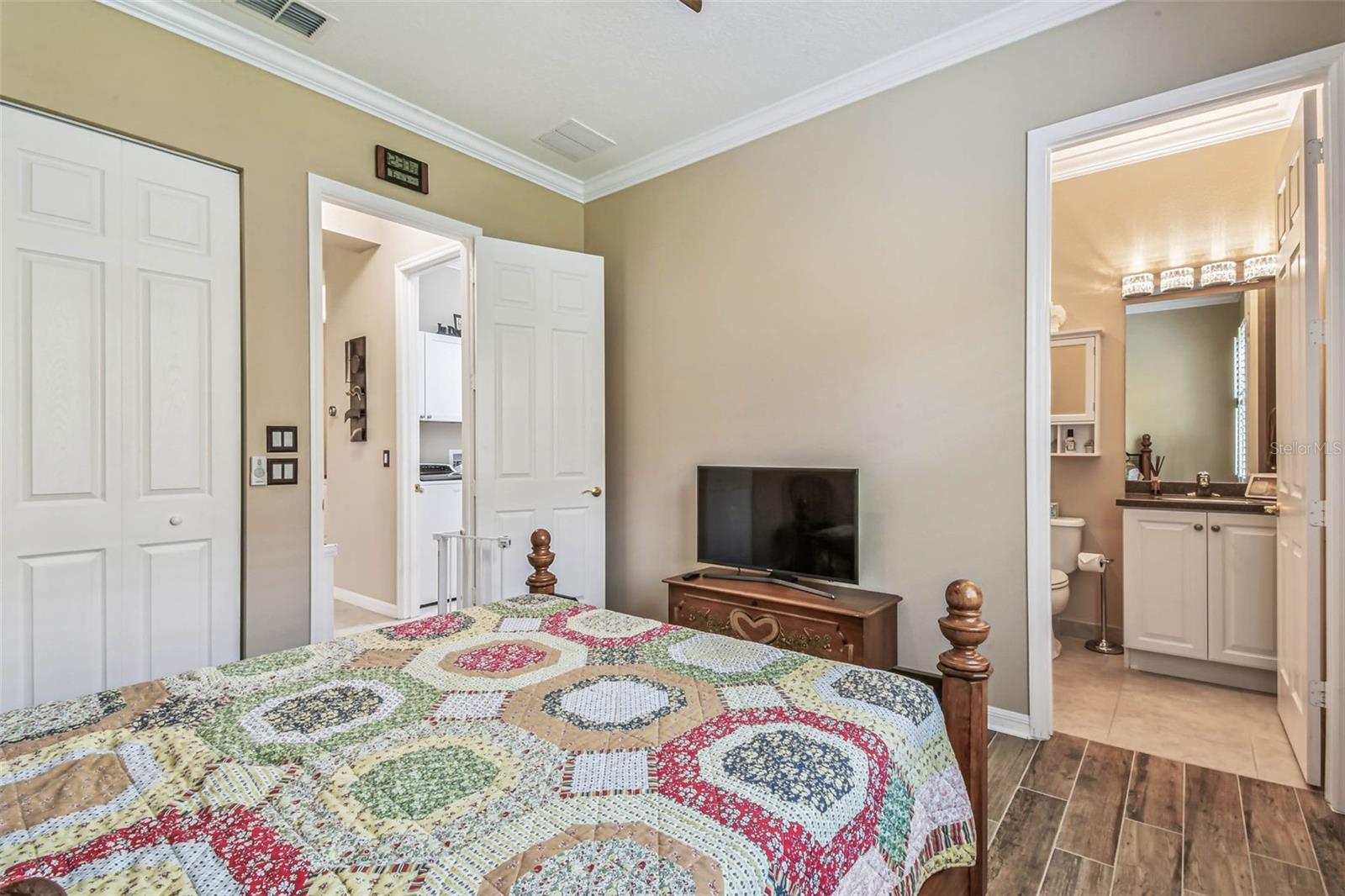 VALENCIA LAKES TR P - Residential