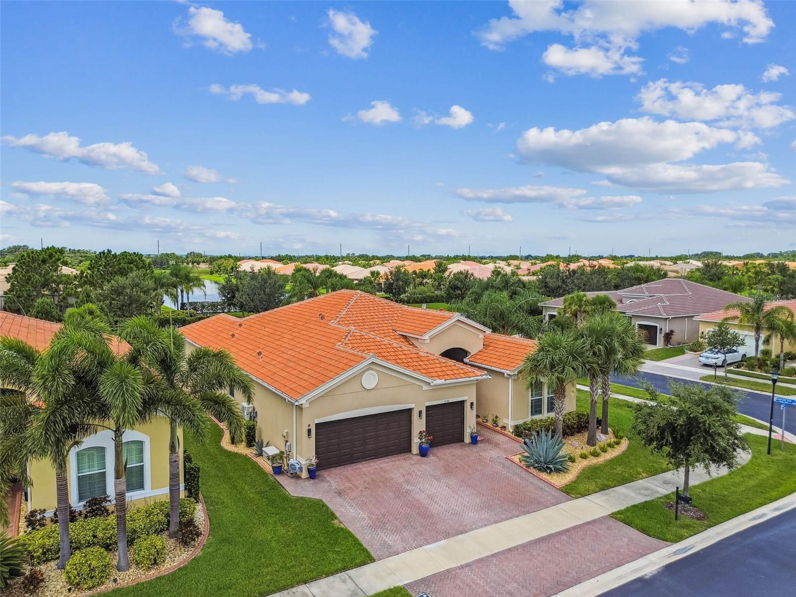 VALENCIA LAKES TR P - Residential