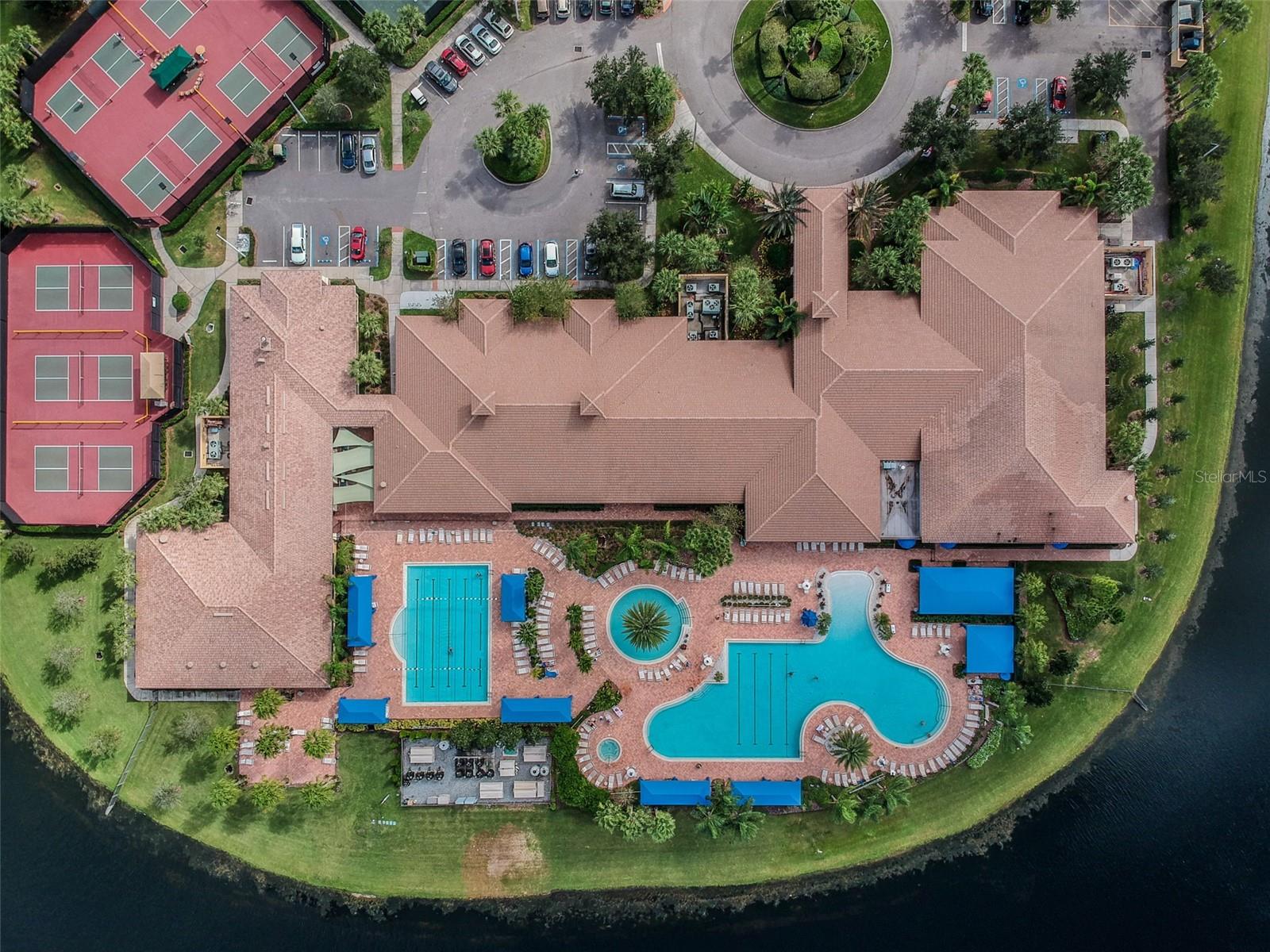 VALENCIA LAKES TR P - Residential