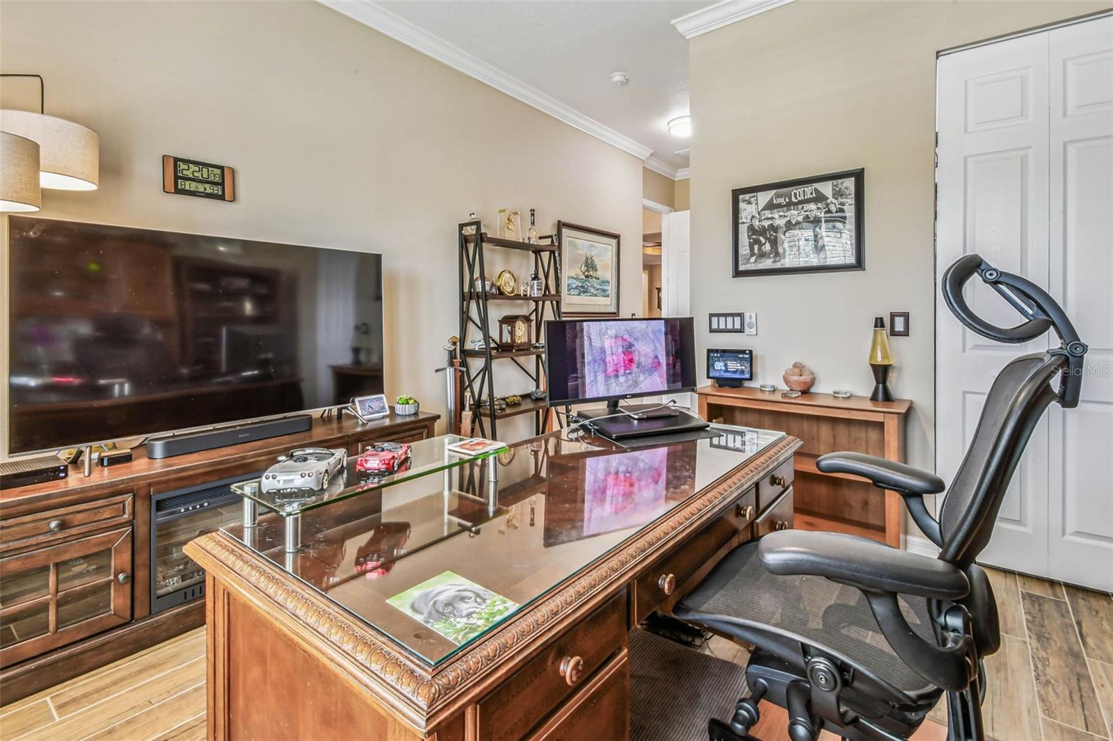 VALENCIA LAKES TR P - Residential