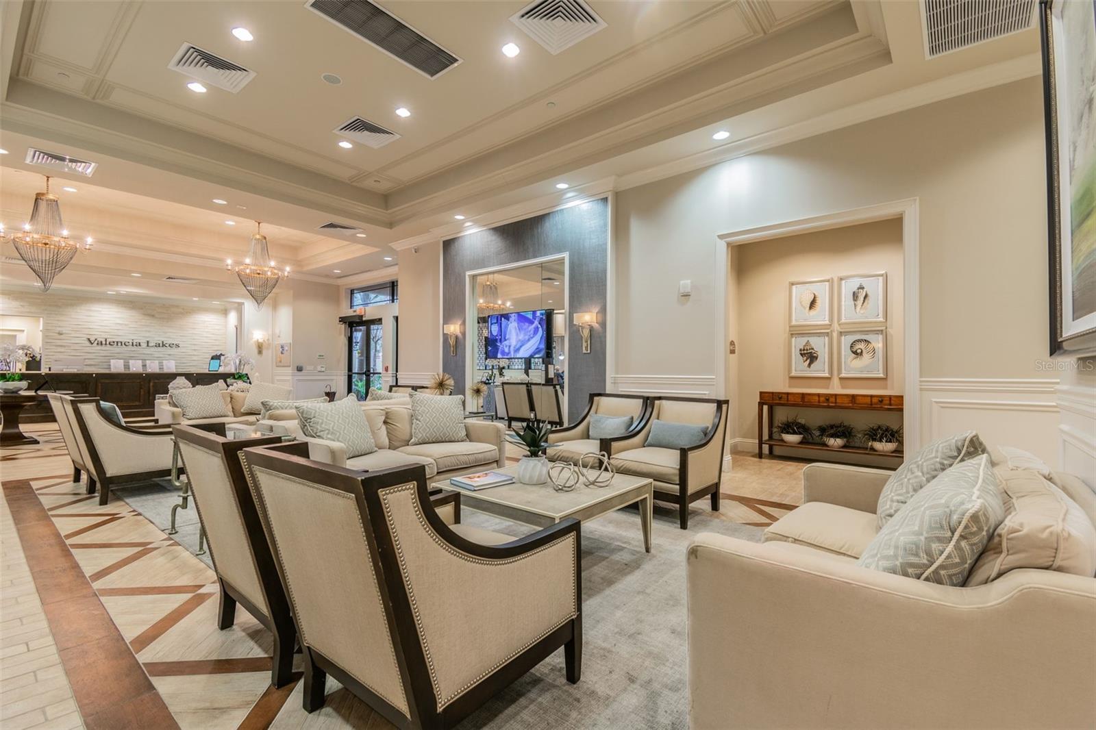 VALENCIA LAKES TR P - Residential