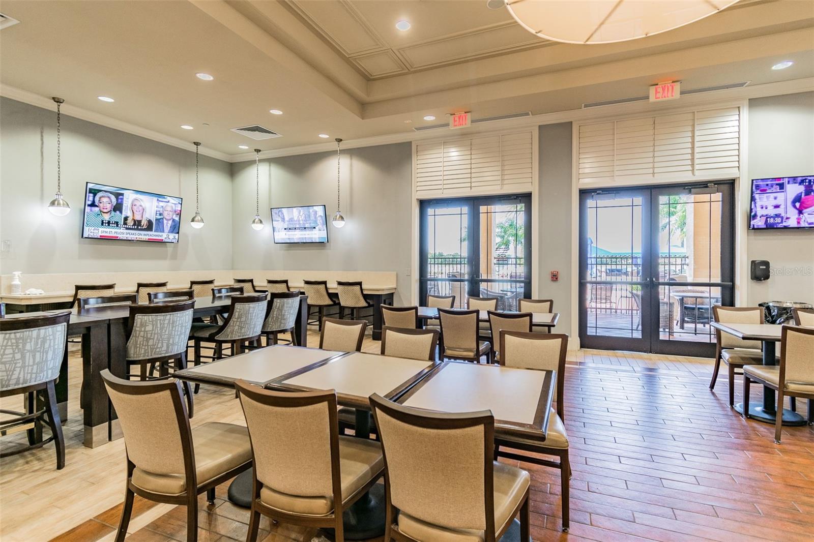 VALENCIA LAKES TR P - Residential