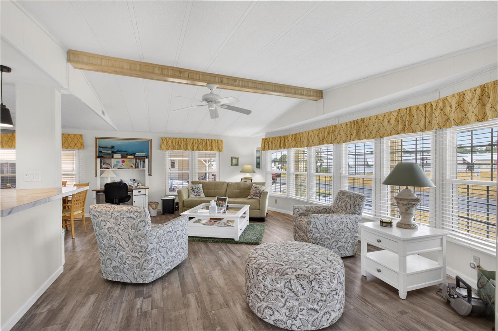 LA CASA MHP CO-OP - Residential