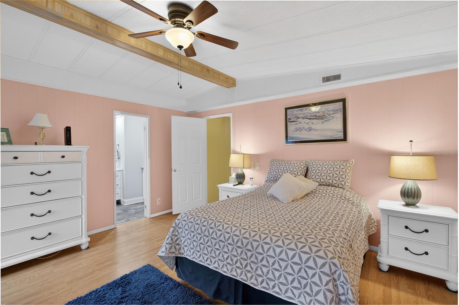 LA CASA MHP CO-OP - Residential