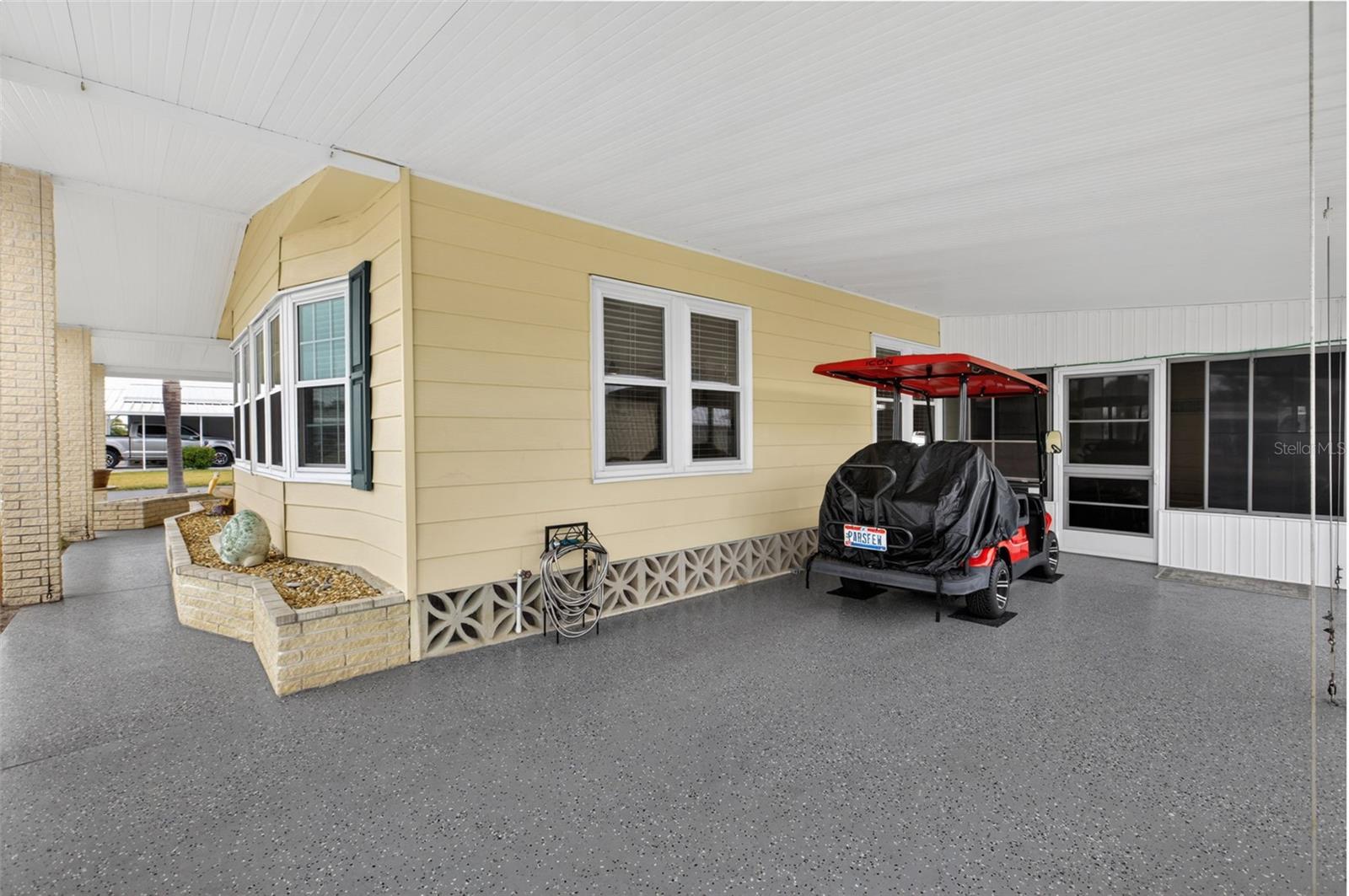 LA CASA MHP CO-OP - Residential