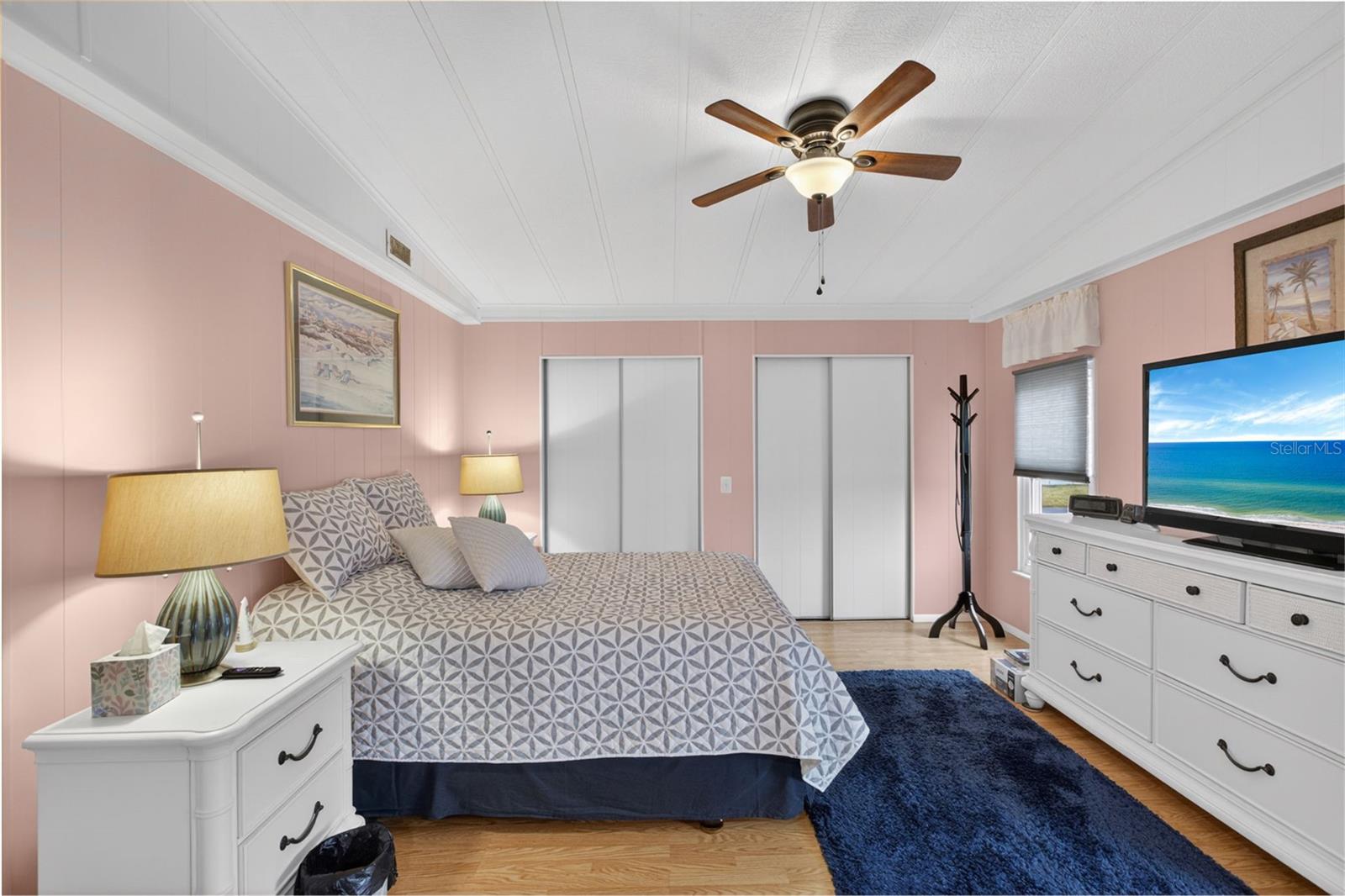 LA CASA MHP CO-OP - Residential