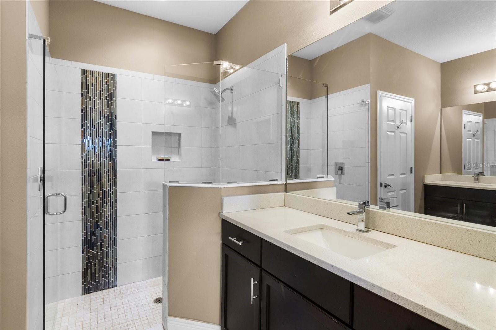 UNIVERSITY VILLAGE - Residential