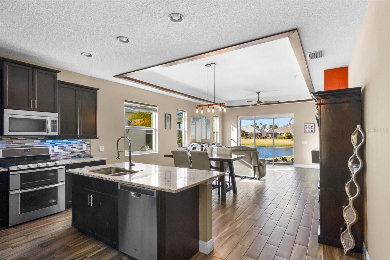 UNIVERSITY VILLAGE - Residential