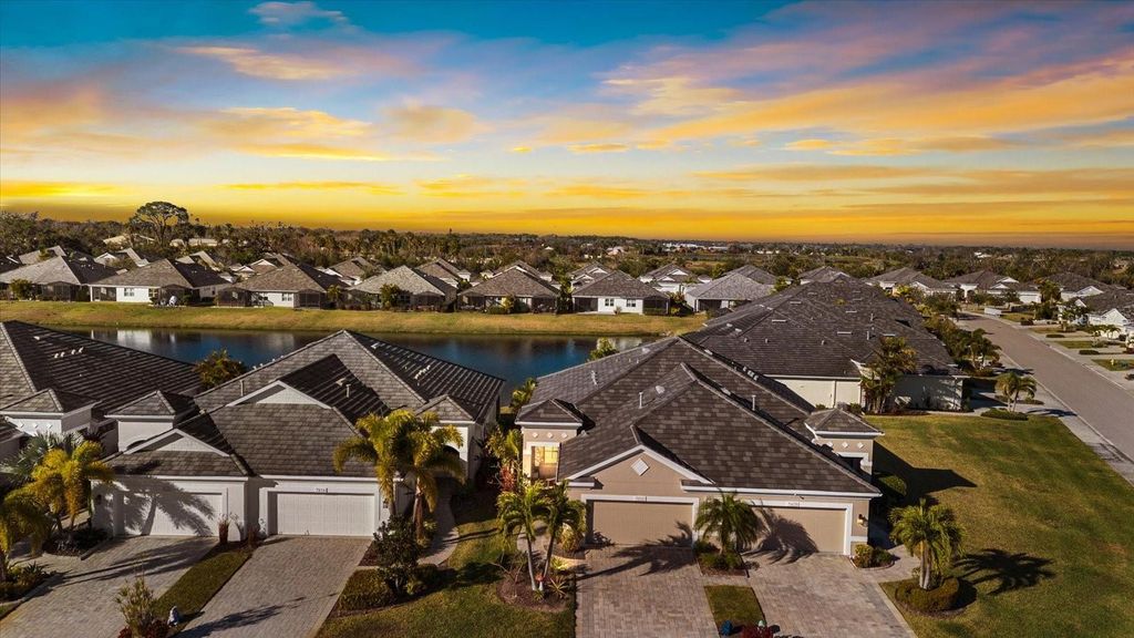 Photo of 7612 Alumni Trail, Sarasota, FL 34243 (MLS # A4681135)