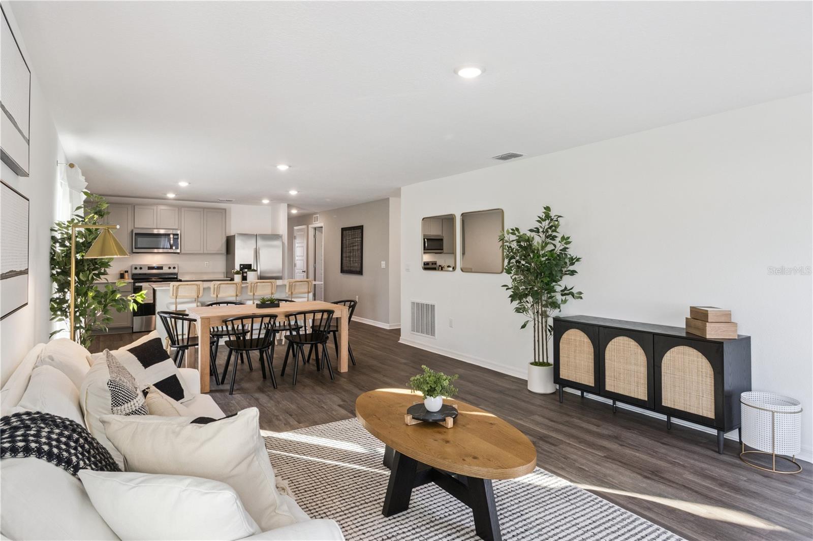 LEOMAS LANDING - PHASE 2 - Residential