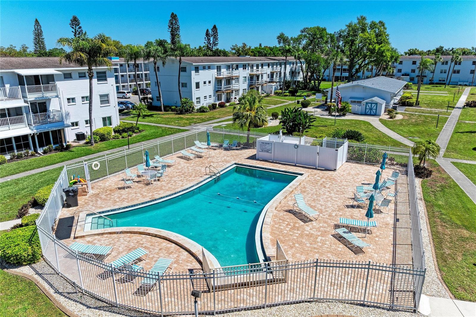 THE FOURTH BAYSHORE - Residential