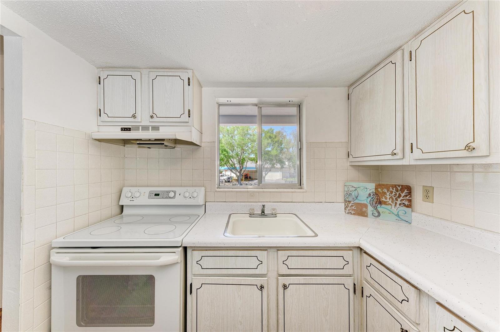 THE FOURTH BAYSHORE - Residential