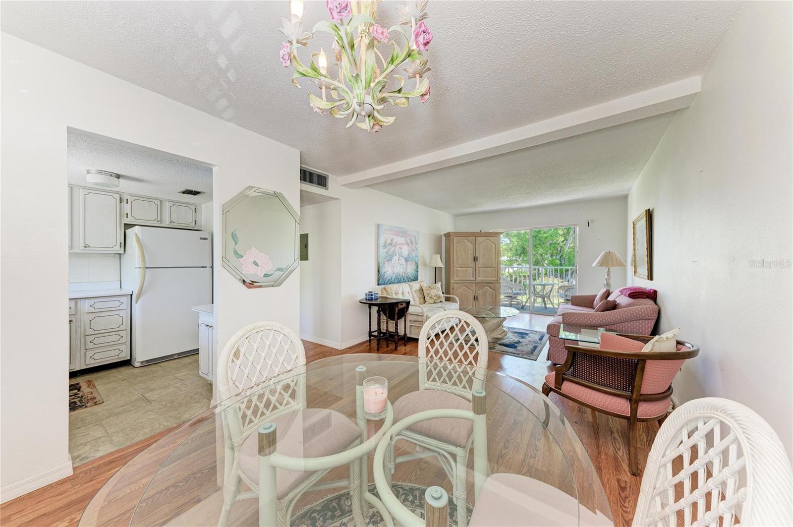 THE FOURTH BAYSHORE - Residential