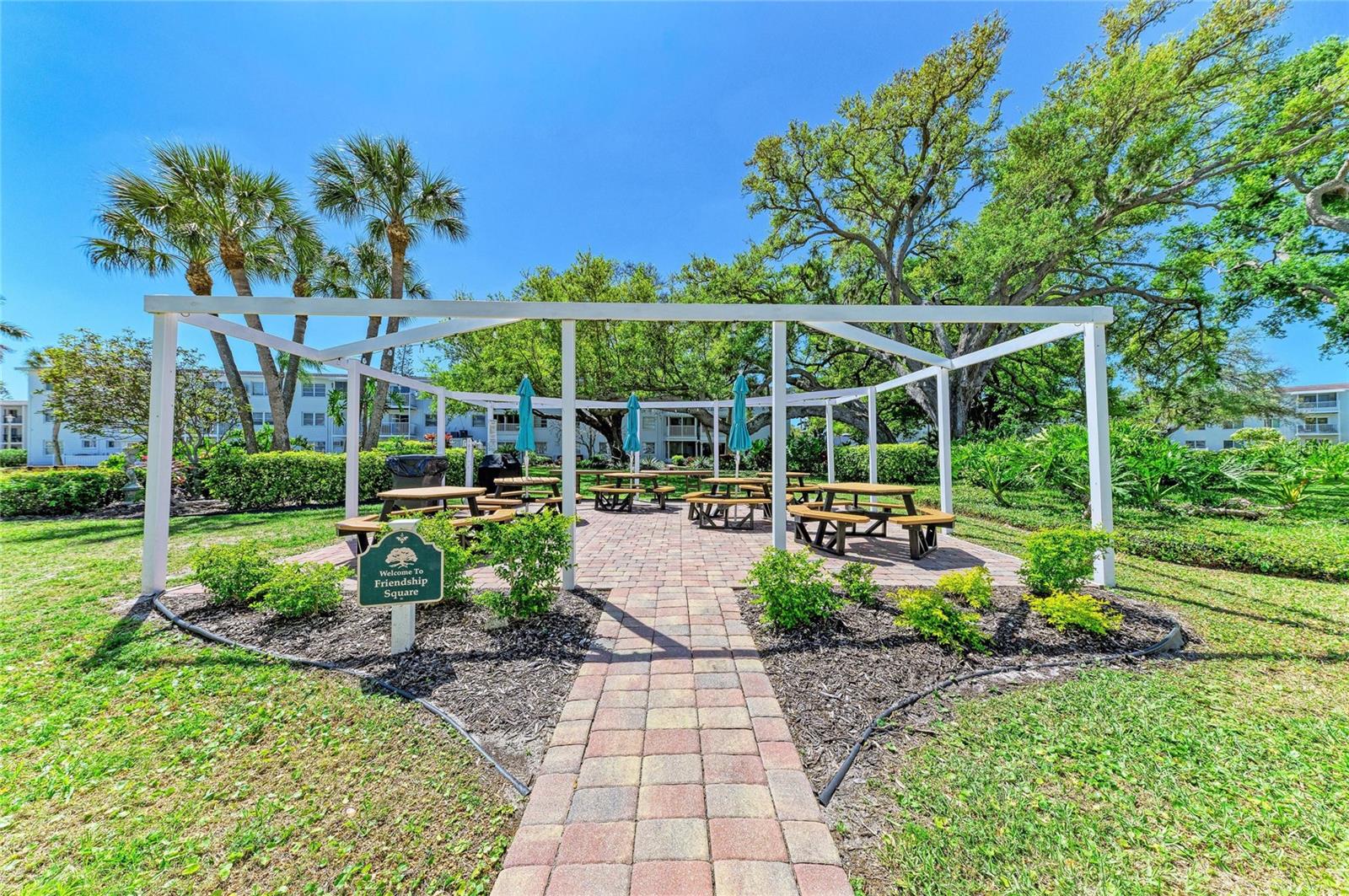 THE FOURTH BAYSHORE - Residential