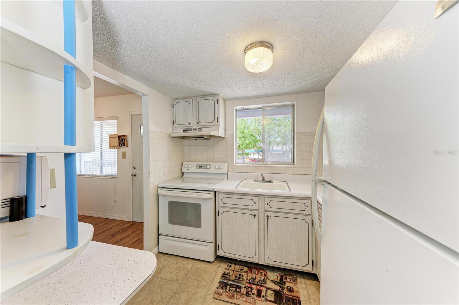 THE FOURTH BAYSHORE - Residential