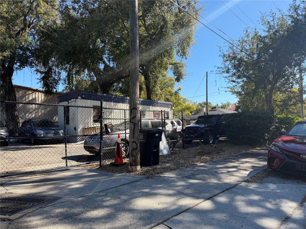 Photo of 212 W Michigan Street, Orlando, FL 32806 (MLS # O6378221)