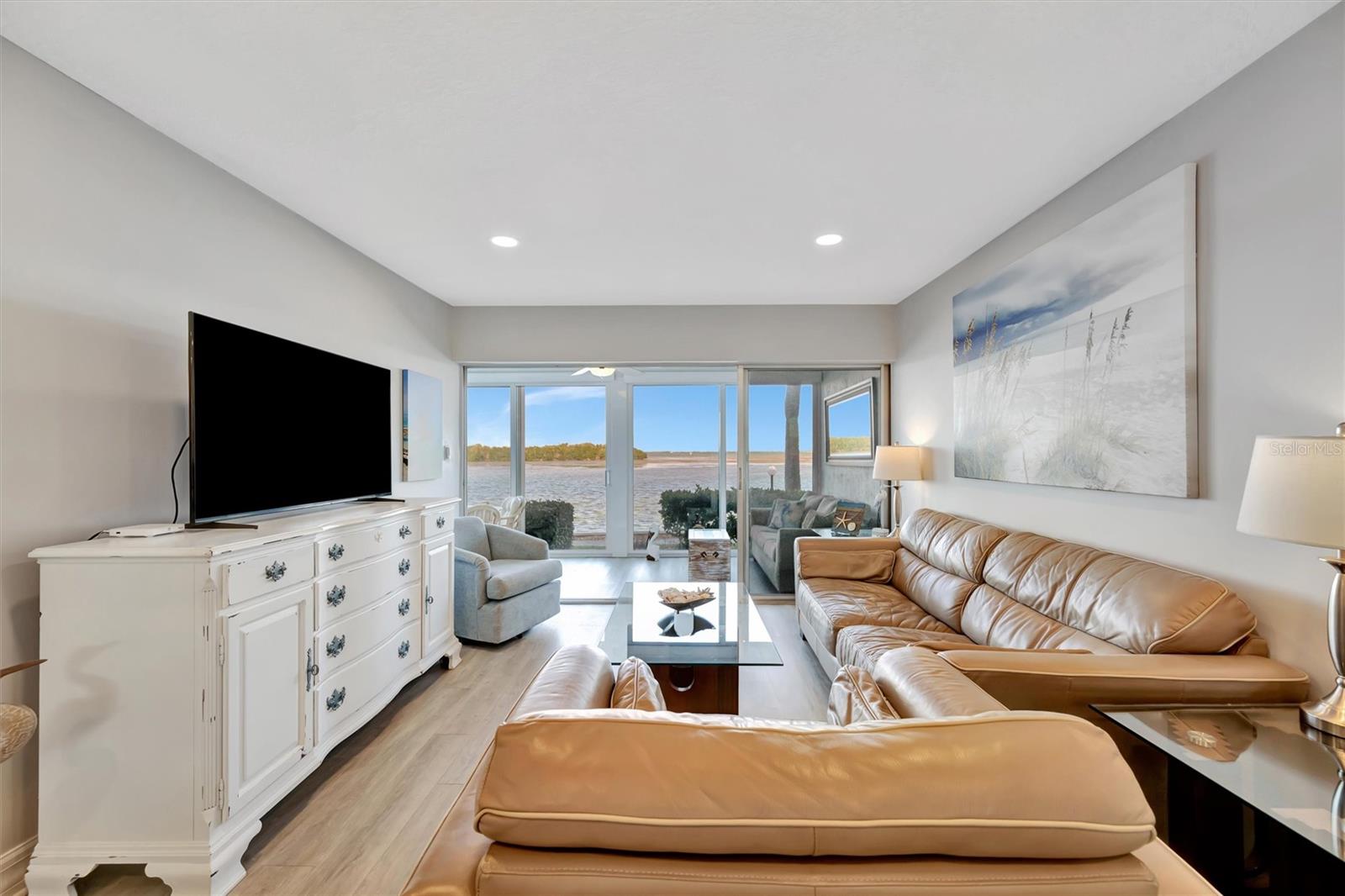 LONGBOAT HARBOUR - Residential