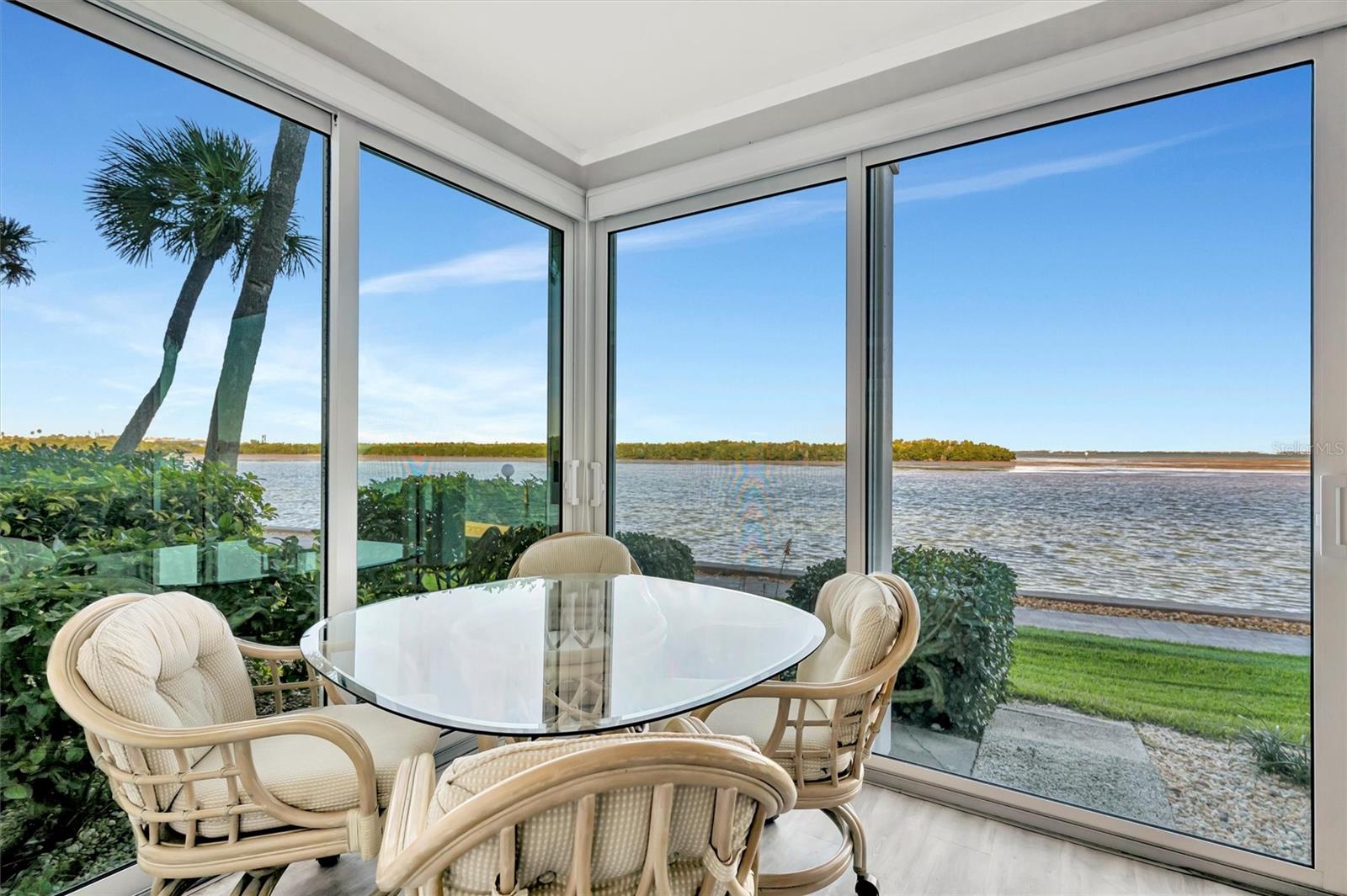 LONGBOAT HARBOUR - Residential