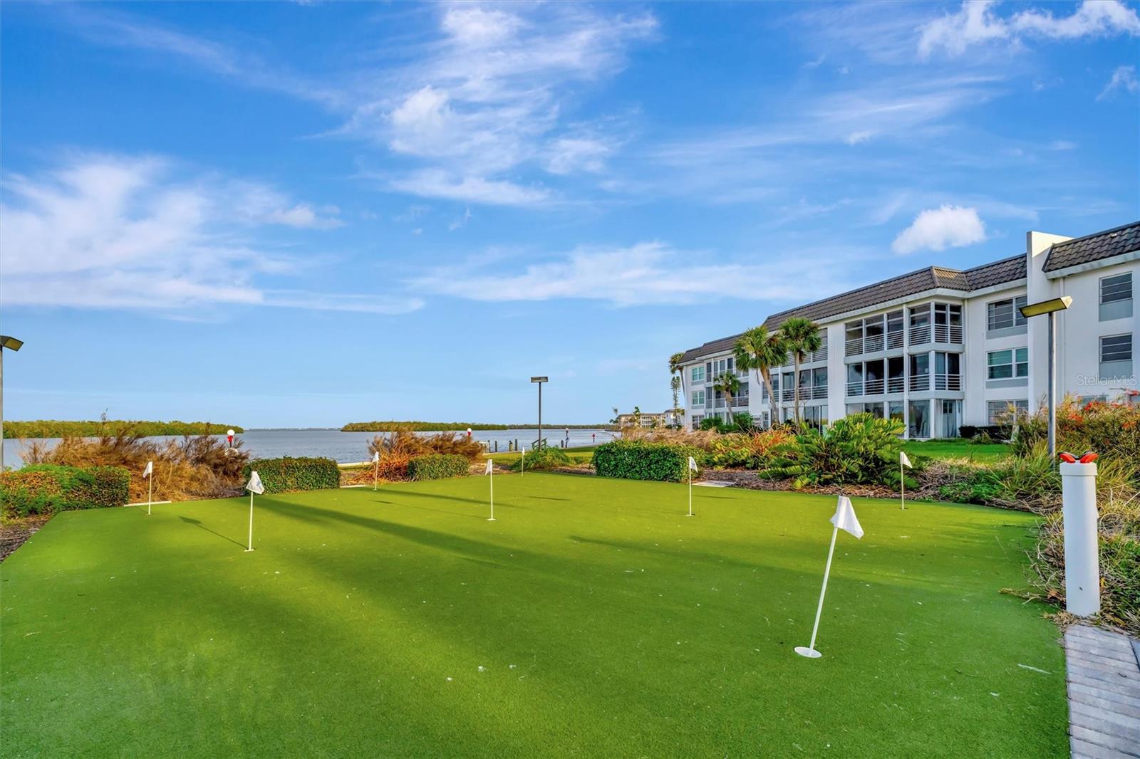 LONGBOAT HARBOUR - Residential