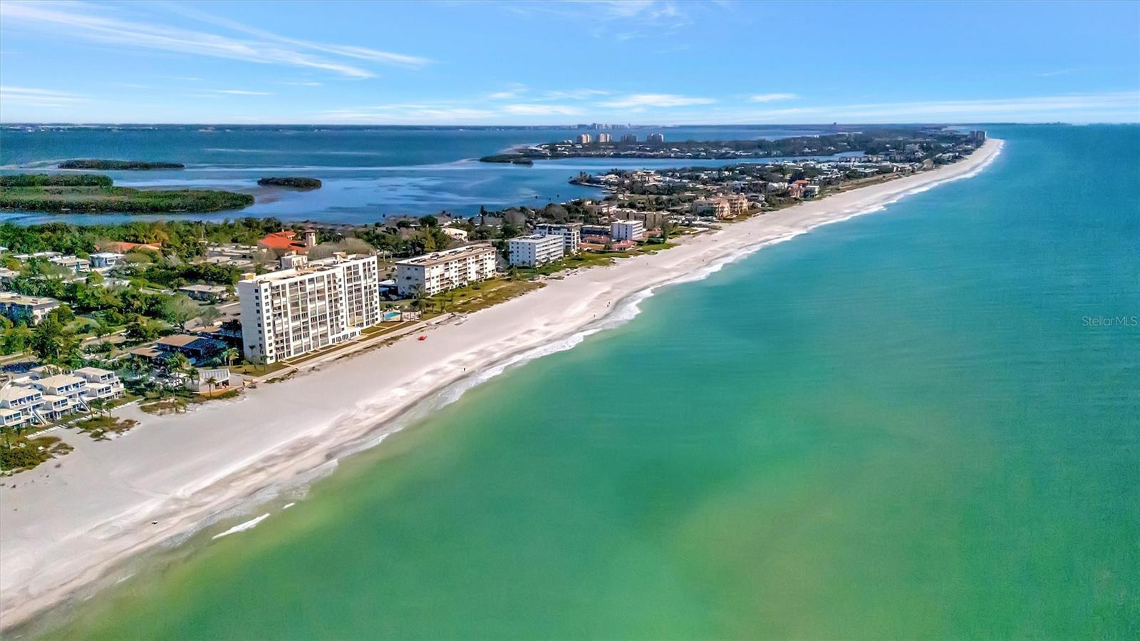 LONGBOAT HARBOUR - Residential