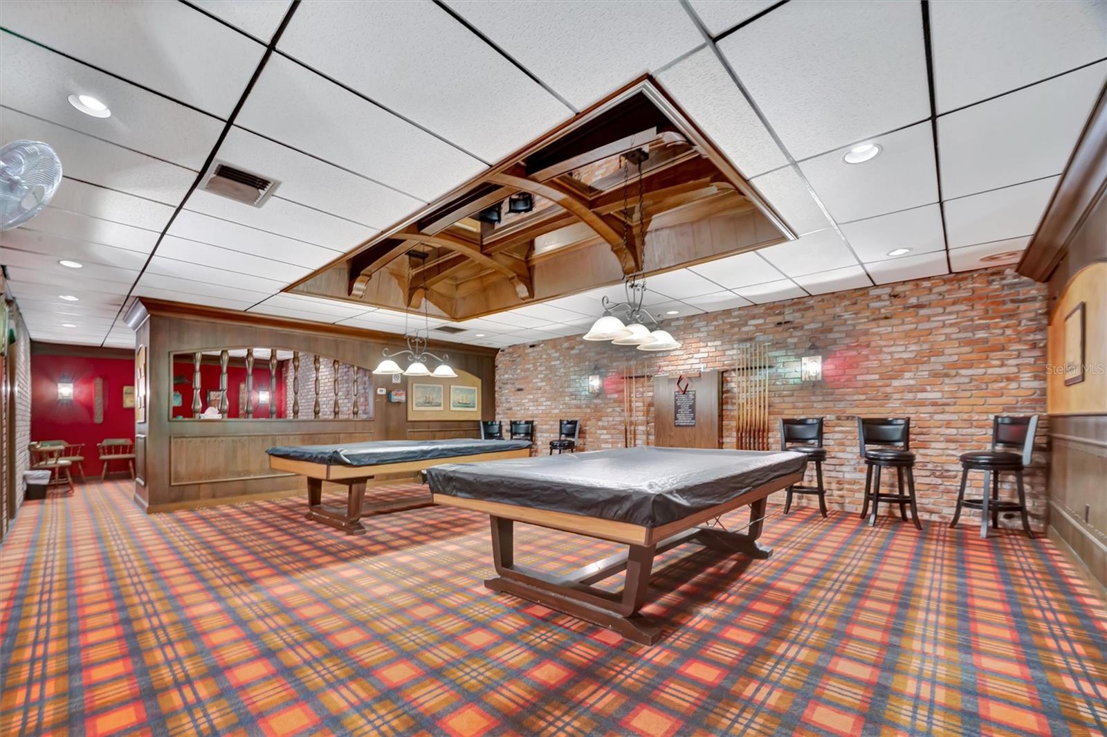 LONGBOAT HARBOUR - Residential