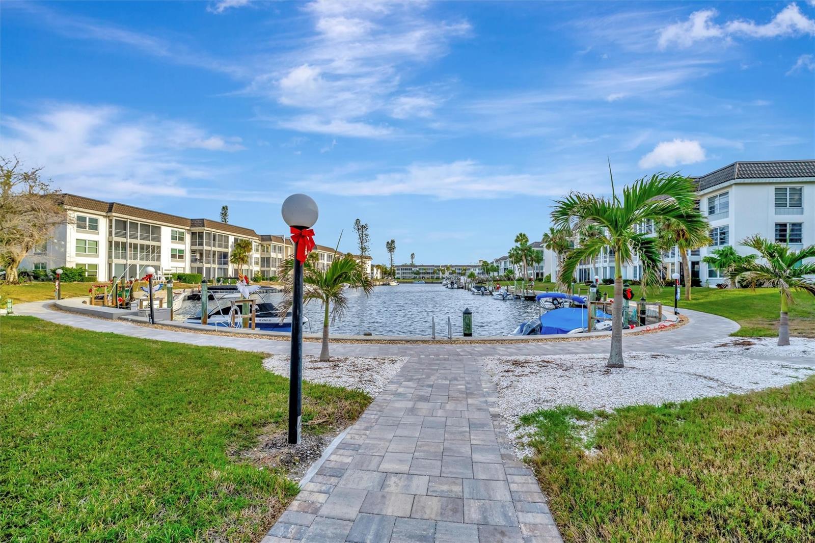 LONGBOAT HARBOUR - Residential