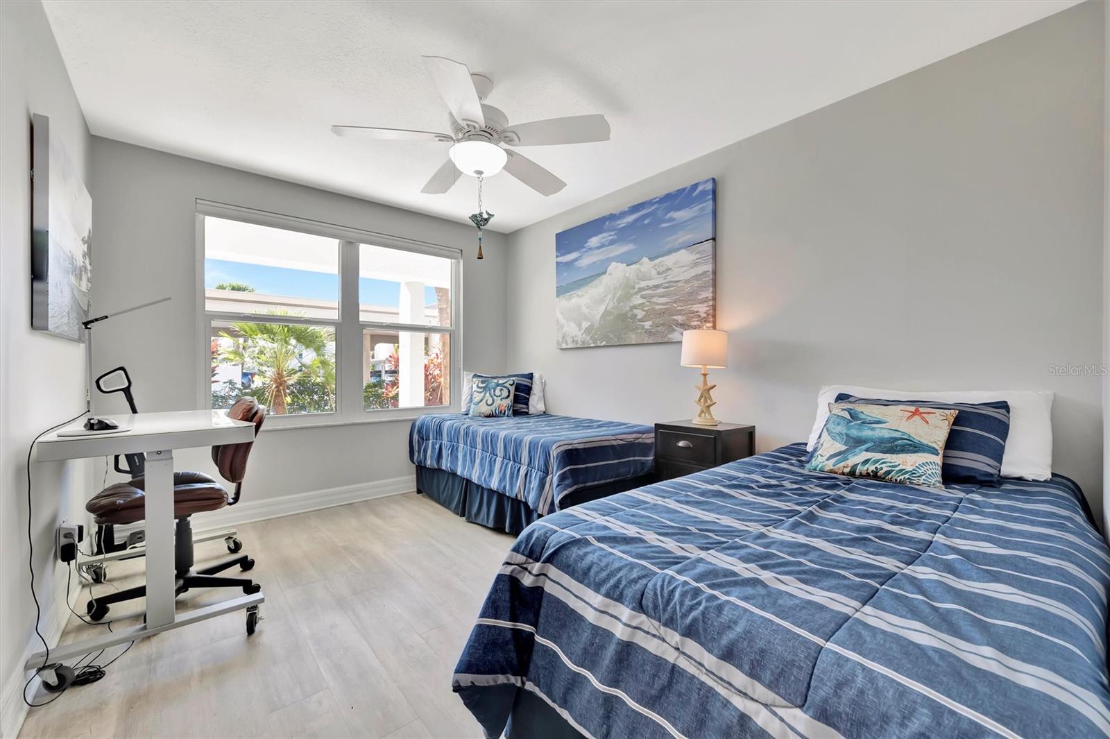 LONGBOAT HARBOUR - Residential