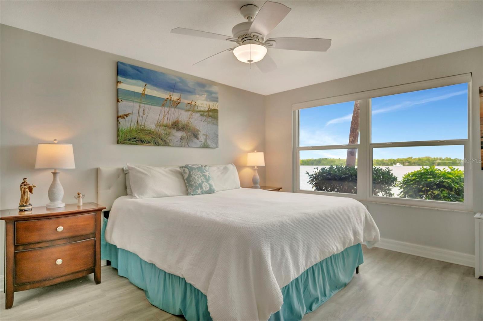 LONGBOAT HARBOUR - Residential