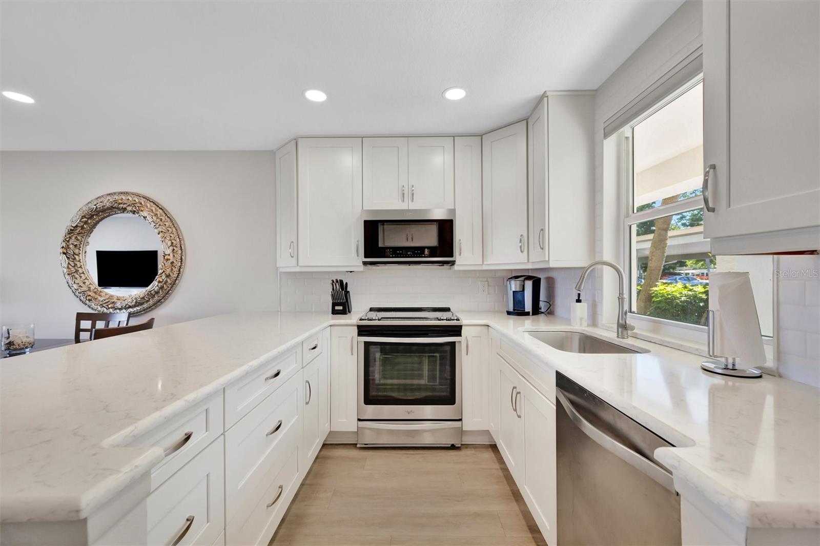 LONGBOAT HARBOUR - Residential