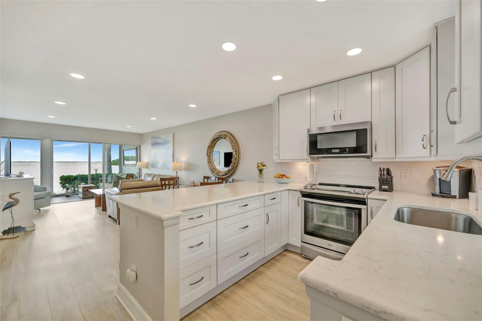 LONGBOAT HARBOUR - Residential