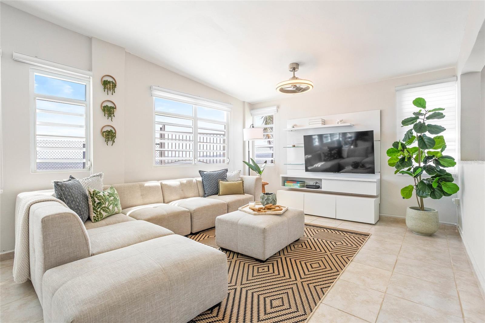 CAMINO LAS PICUAS - Residential