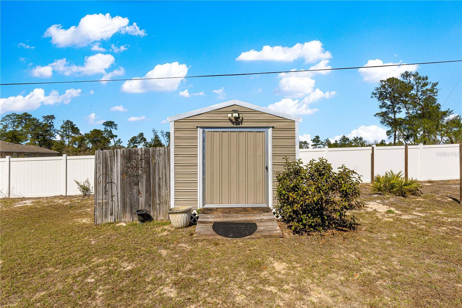 MARION OAKS - Residential