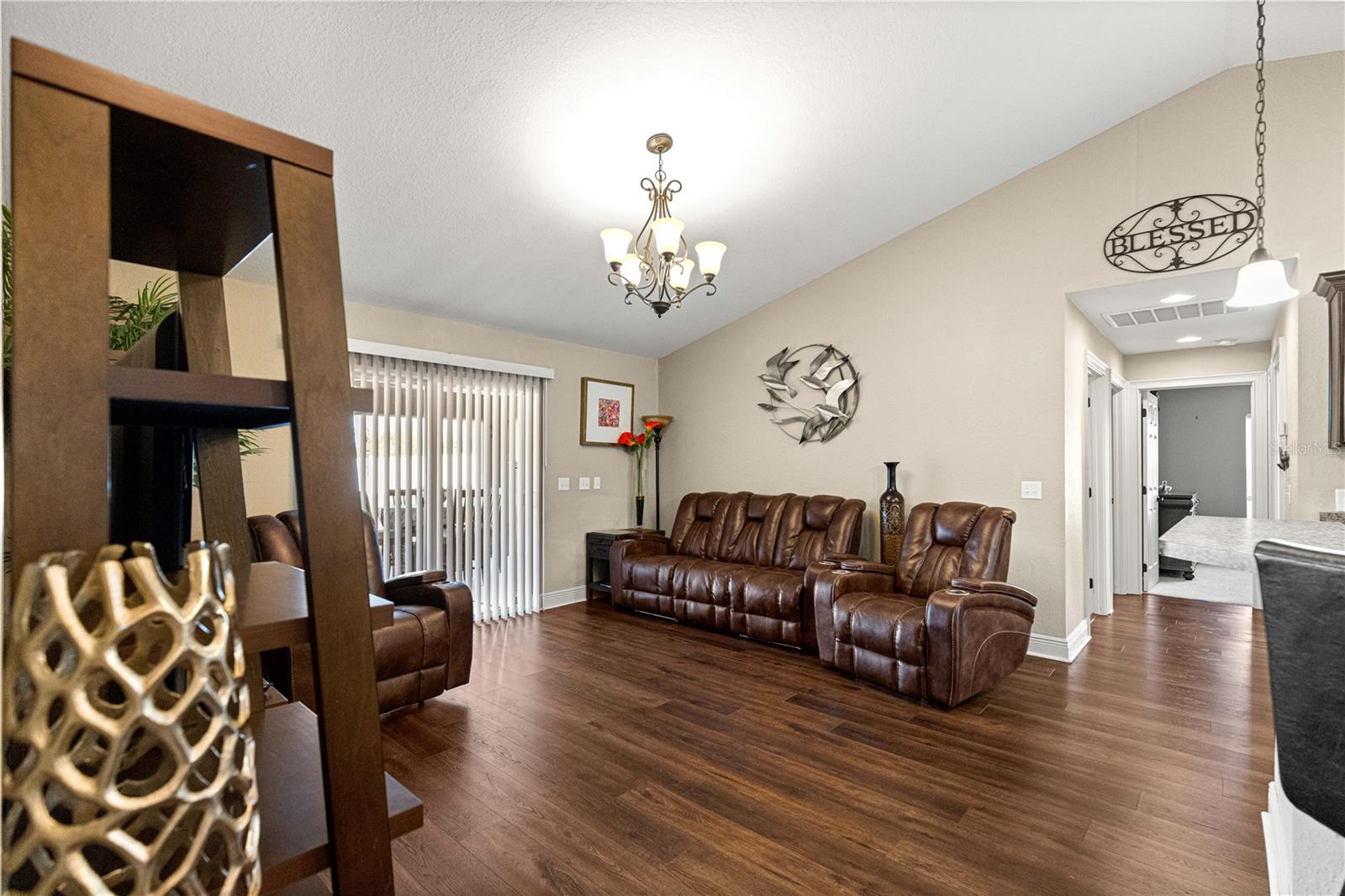 MARION OAKS - Residential