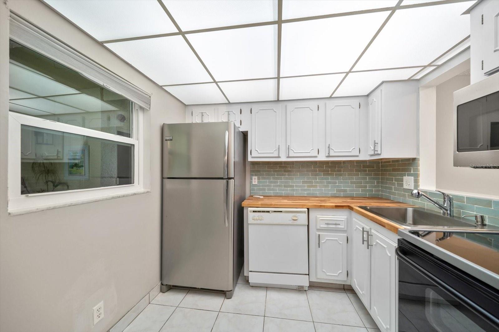 11485 OAKHURST ROAD 1100-206
