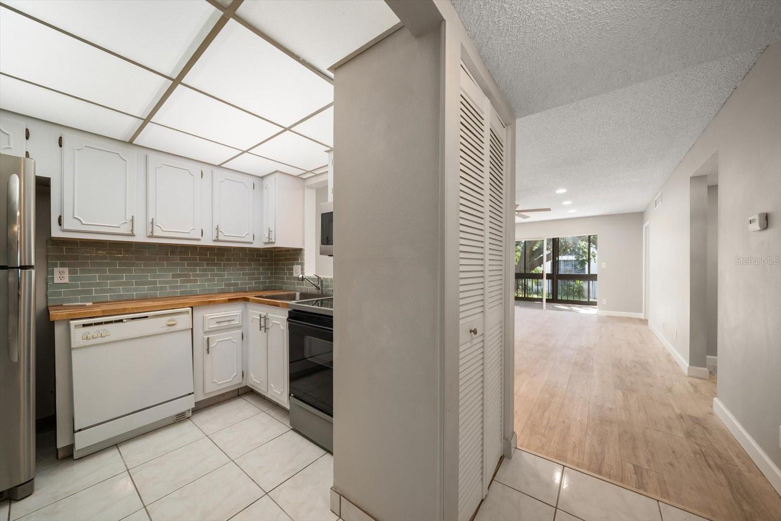 11485 OAKHURST ROAD 1100-206