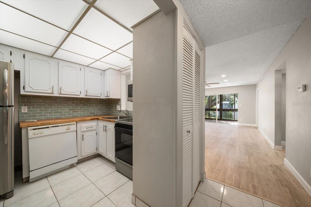 Photo of 11485 Oakhurst Road #1100-206, Largo, FL 33774 (MLS # TB8438967)