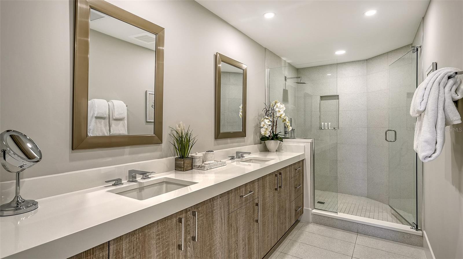 TEN35 SEASIDE - Residential