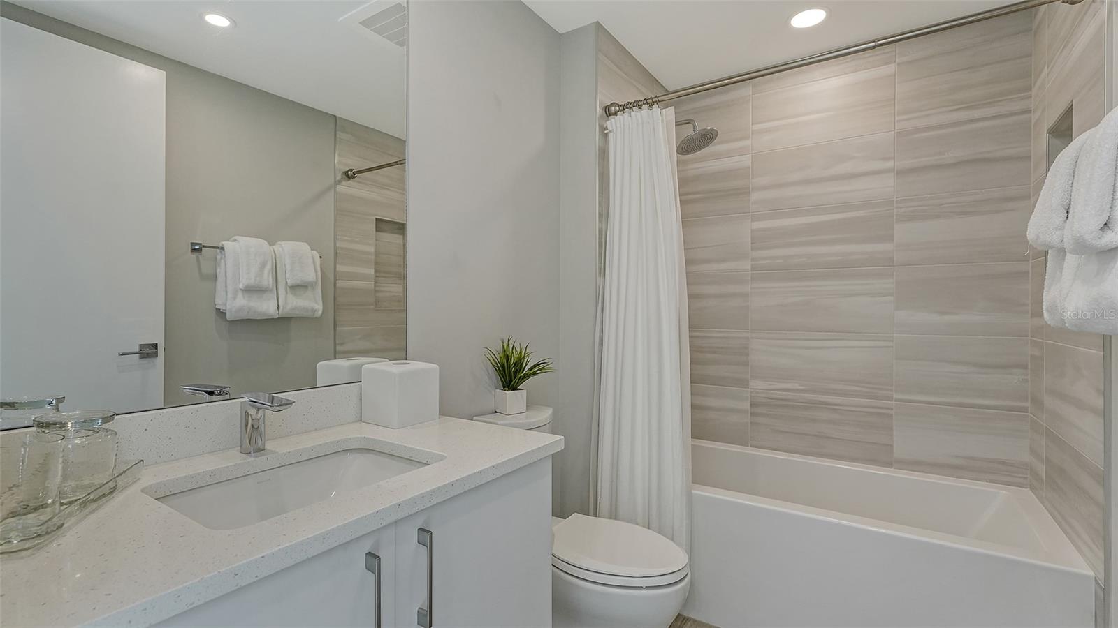 TEN35 SEASIDE - Residential