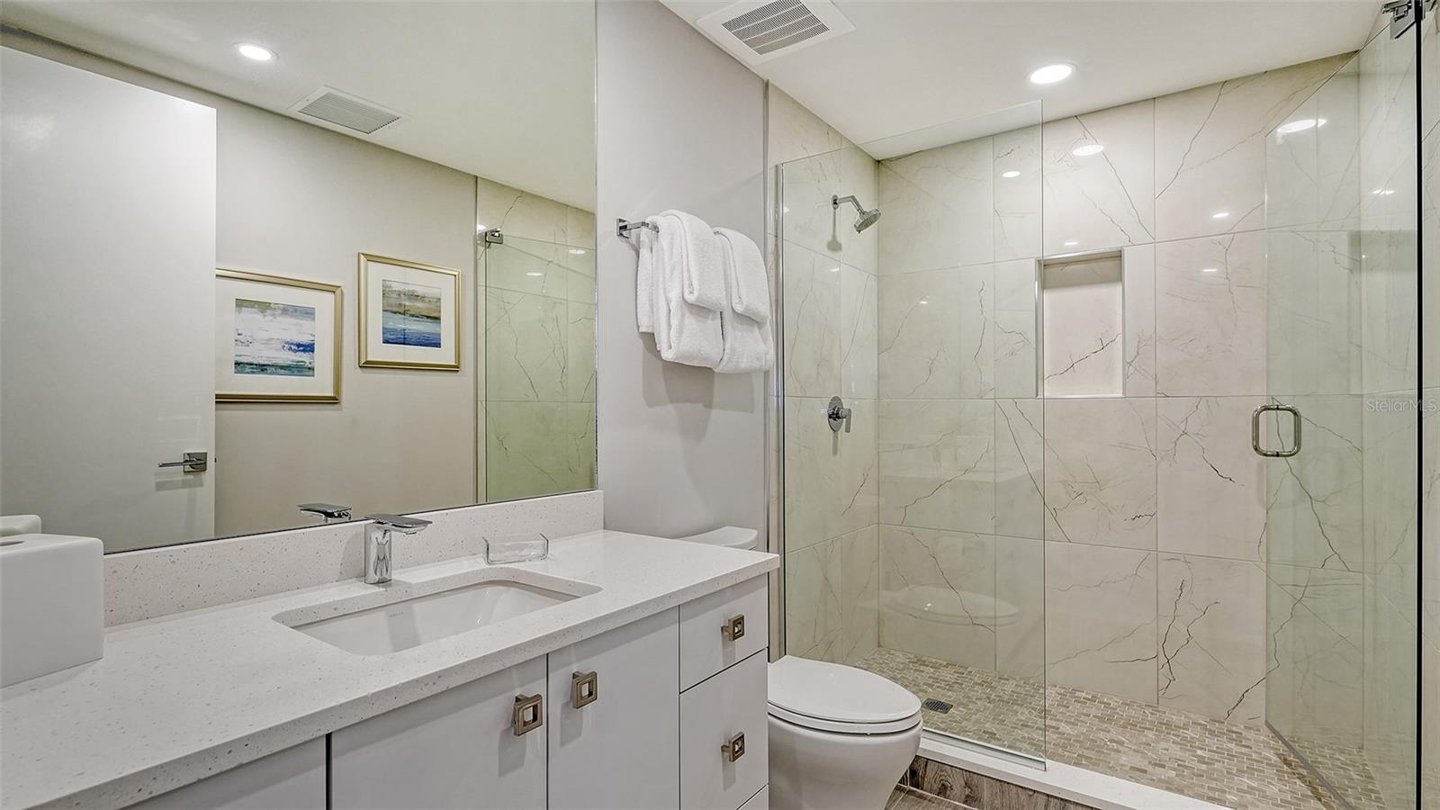 TEN35 SEASIDE - Residential