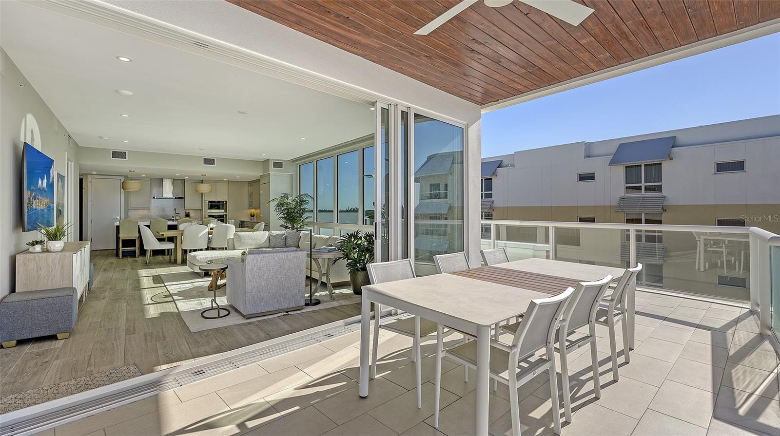 TEN35 SEASIDE - Residential